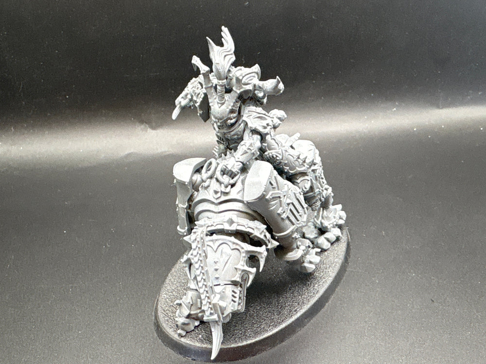 UM 1136 World Eaters Lord Invocatus