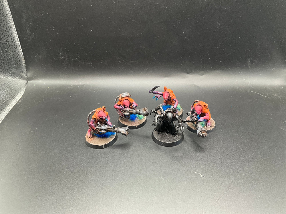 UM 2928 Genestealer Cults Acolyte Hybrids