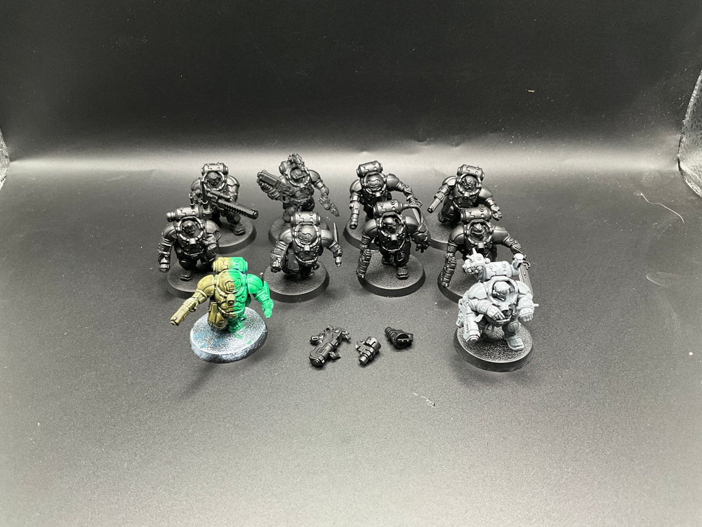 UM 2384 Leagues Of Votann Hearthkyn Warriors