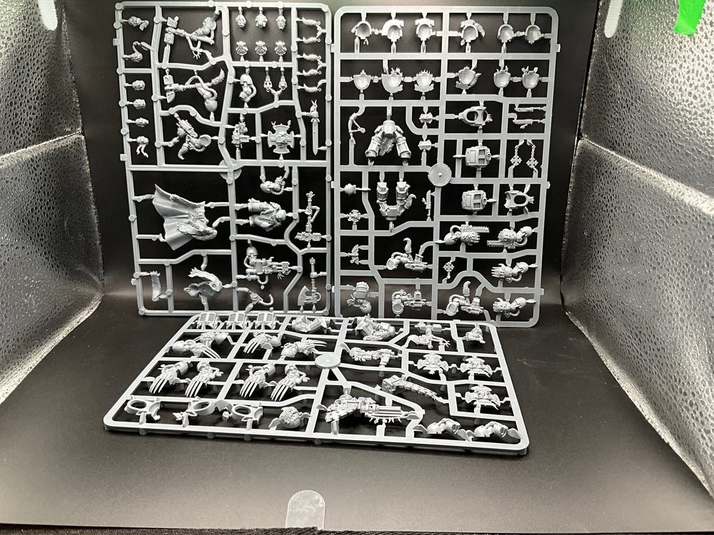 UM 2838 Space Wolves Wolf Guard Terminators