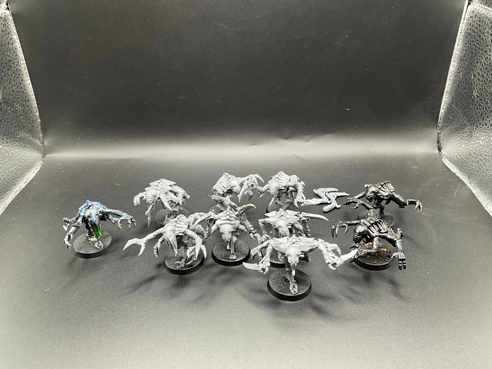 UM 2459 Tyranids Genestealers