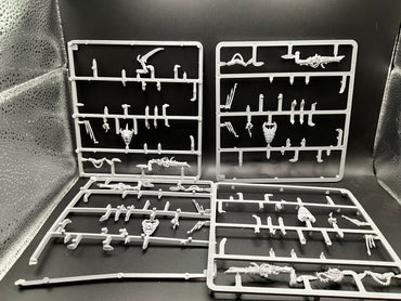 UM 2440 Tyranids Tyranid warrior  bits lot