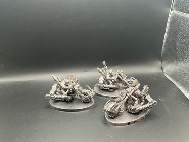 UM 2369 Orks Warbikers