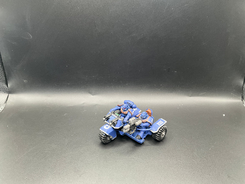 UM 2569 Space Marines attack bike
