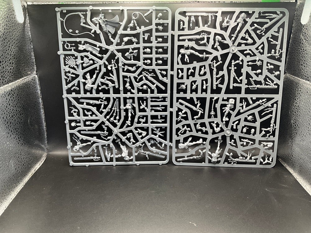 UM 2767 Adepta Sororitas Repentia Squad