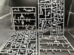 UM 2440 Tyranids Tyranid warrior  bits lot