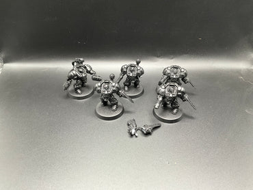 UM 2381 Leagues Of Votann Einhyr Hearthguard