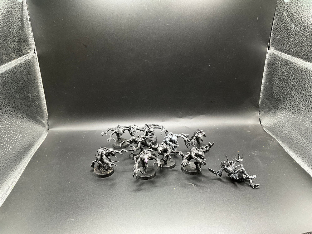 UM 2457 Tyranids Genestealers