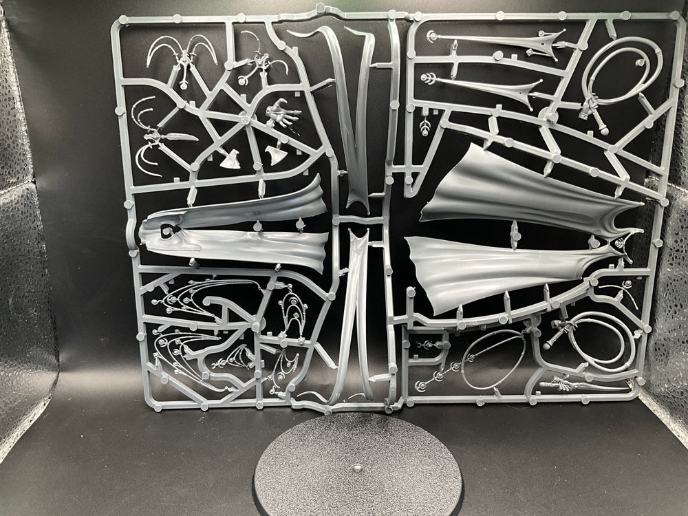 UM 2564 Hedonites Of Slaanesh Keeper Of Secrets