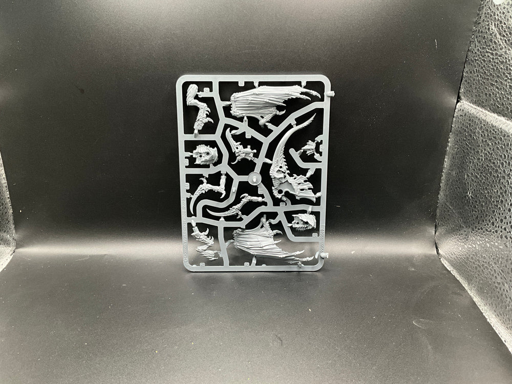 UM 2414 Tyranids Tyranid Prime