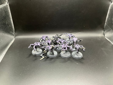 UM 2468 Tyranids Genestealers