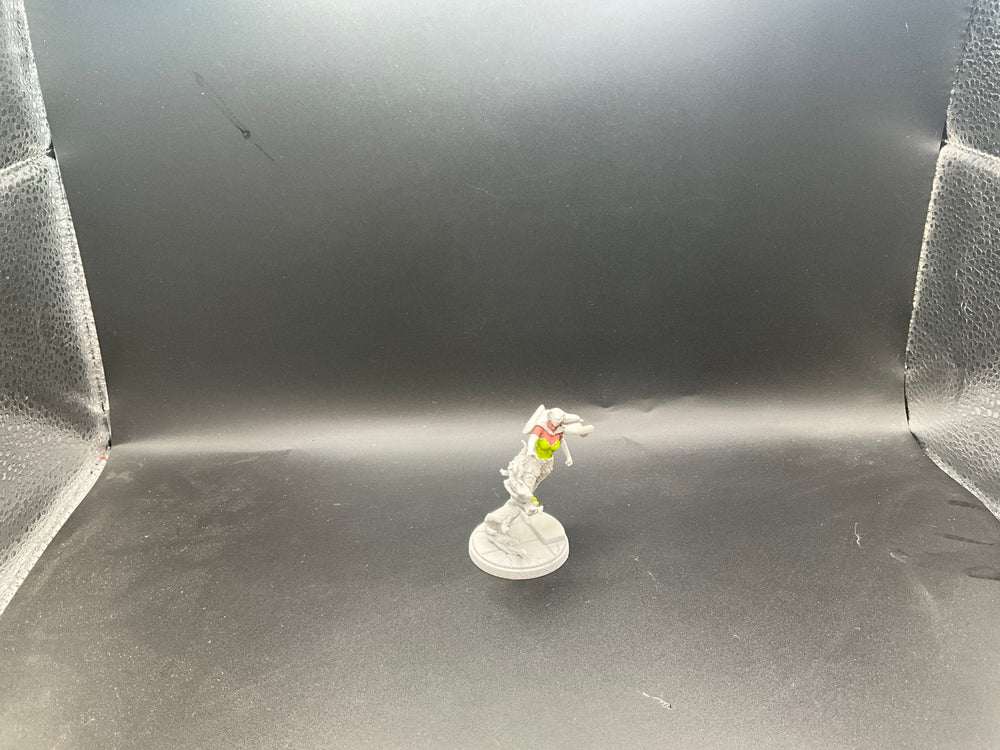 UM 2103  crystal