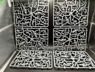 UM 2432 Tyranids Termagants