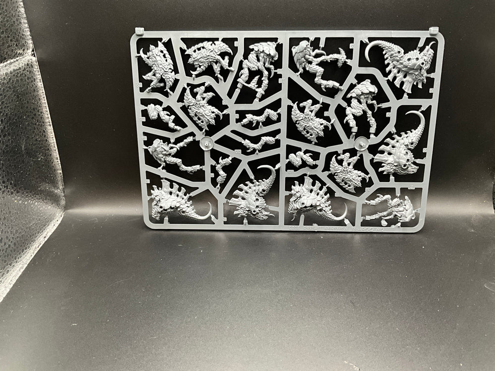 UM 2446 Tyranids Barbgaunts