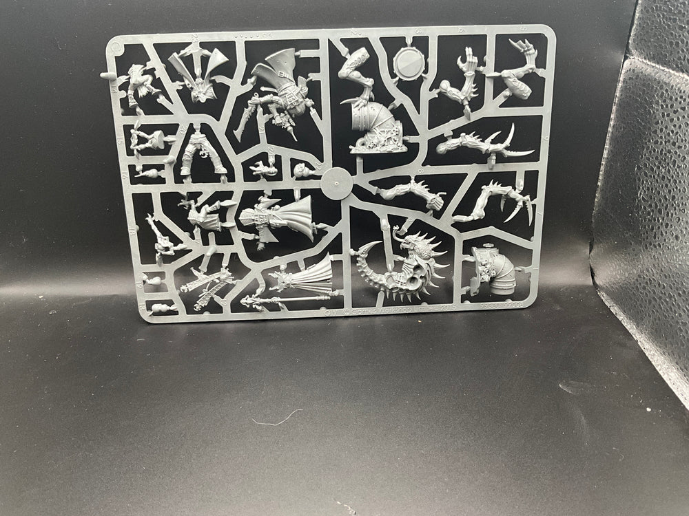 UM 2359 Genestealer Cults Broodcoven