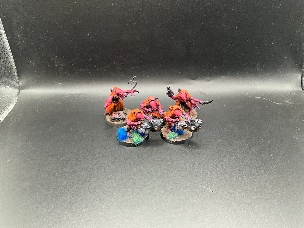 UM 2929 Genestealer Cults Acolyte Hybrids