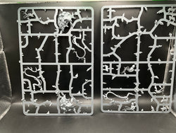 UM 2441 Tyranids Tyranid venomthrope bits