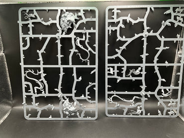 UM 2441 Tyranids Tyranid venomthrope bits