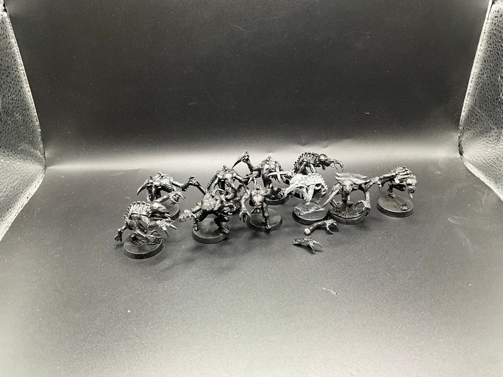 UM 2461 Tyranids Genestealers