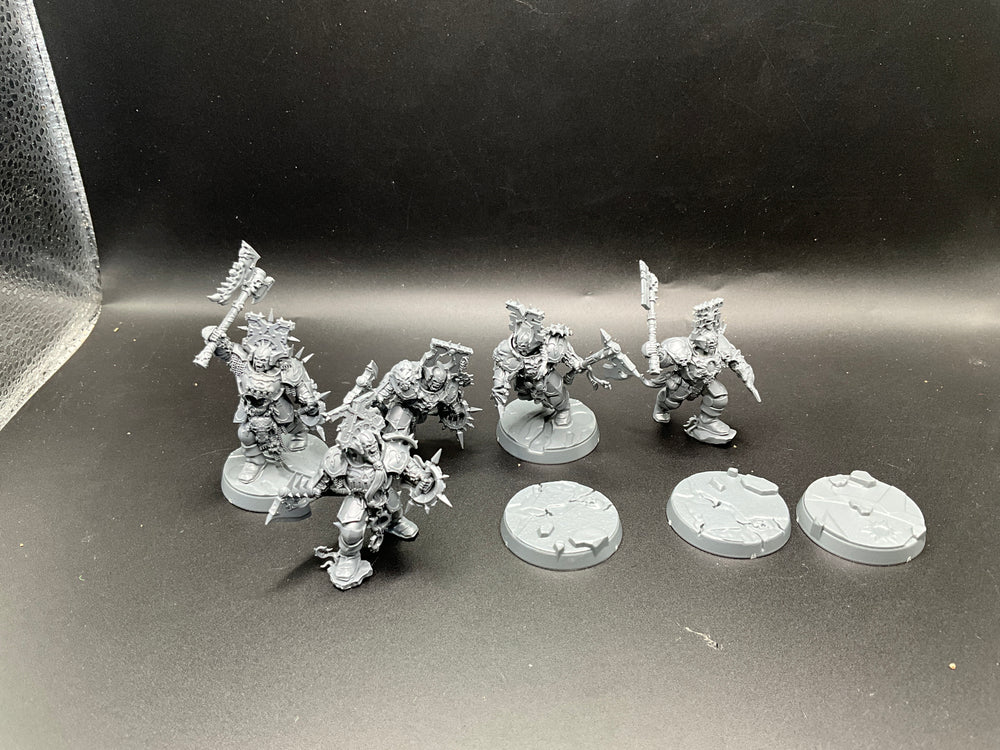 UM 2725 Slaves To Darkness Chaos Chosen