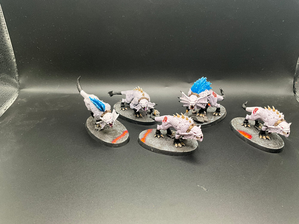 UM 2249 Blades Of Khorne Flesh Hounds