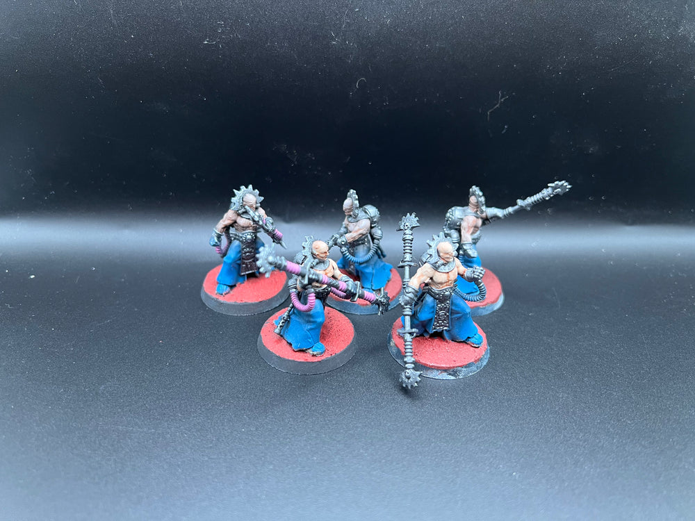 UM 585 Adeptus Mechanicus Electro-Priests