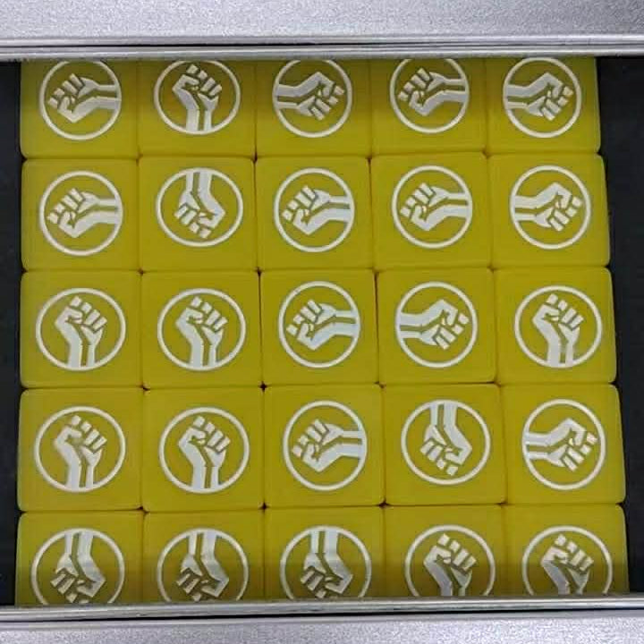 Pre-Order: Red Dragon Dice: Yellow & White Fist