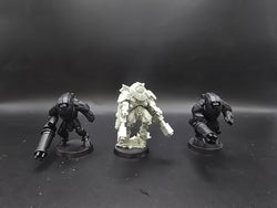 UM 1288 T'au Empire Stealth Battlesuits
