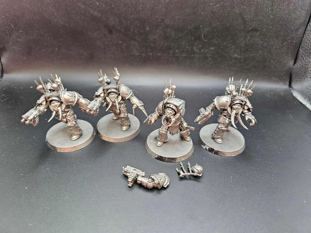 UM 1572 Chaos Space Marines chaos terminators