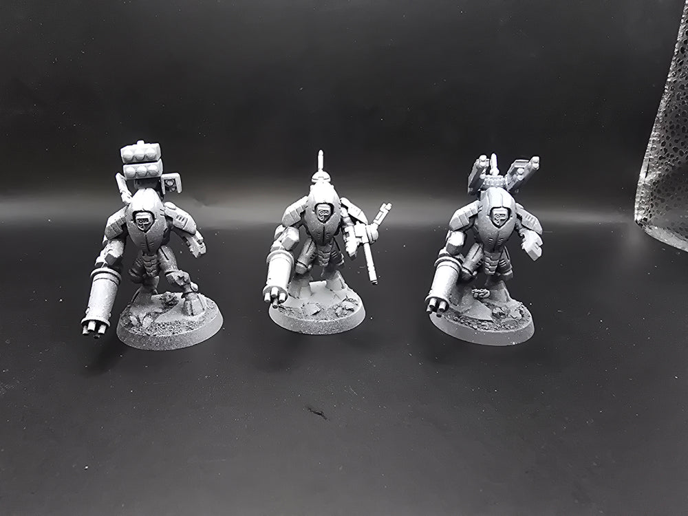 UM 1287 T'au Empire Stealth Battlesuits