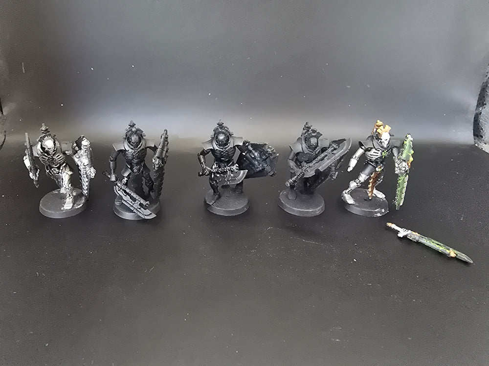 UM 1782 Necrons Ophydian Destroyers