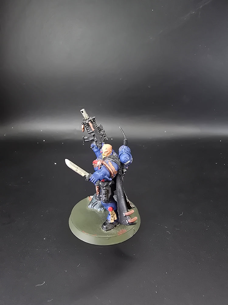 UM 1029 Space Marines Lieutenant with Combi Weapon