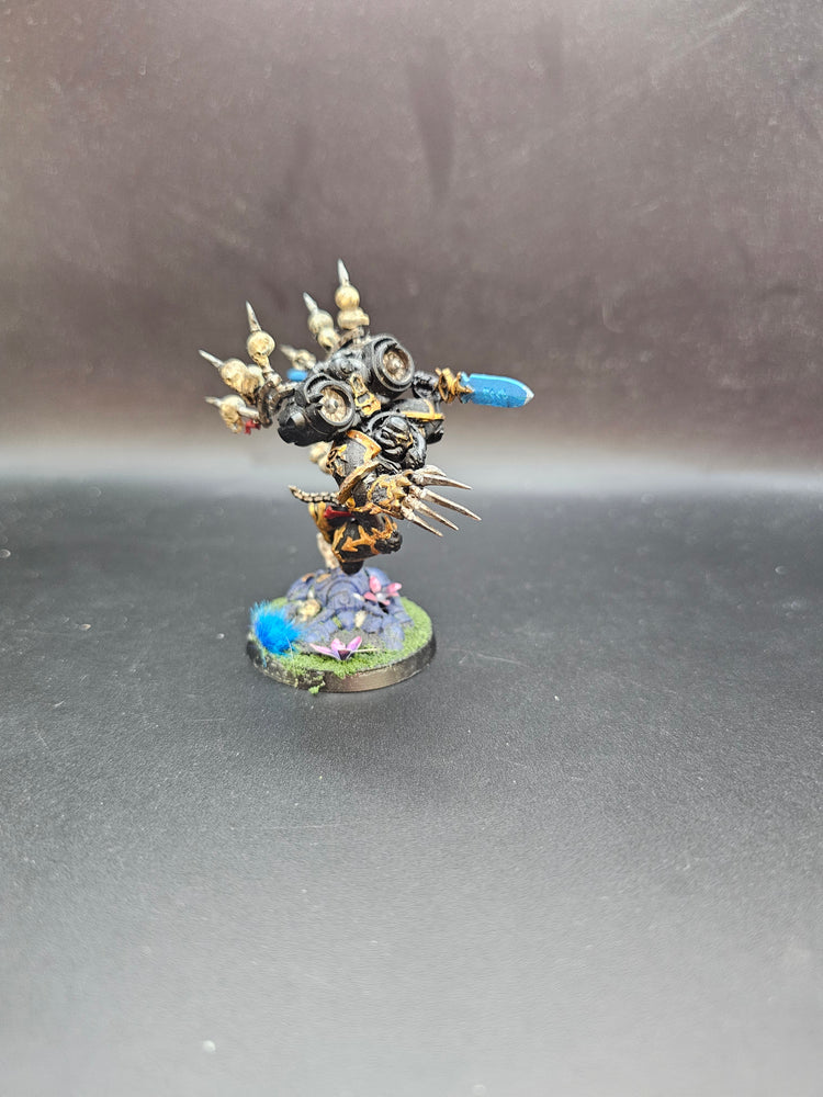 UM 1568 Chaos Space Marines Haarken Worldclaimer