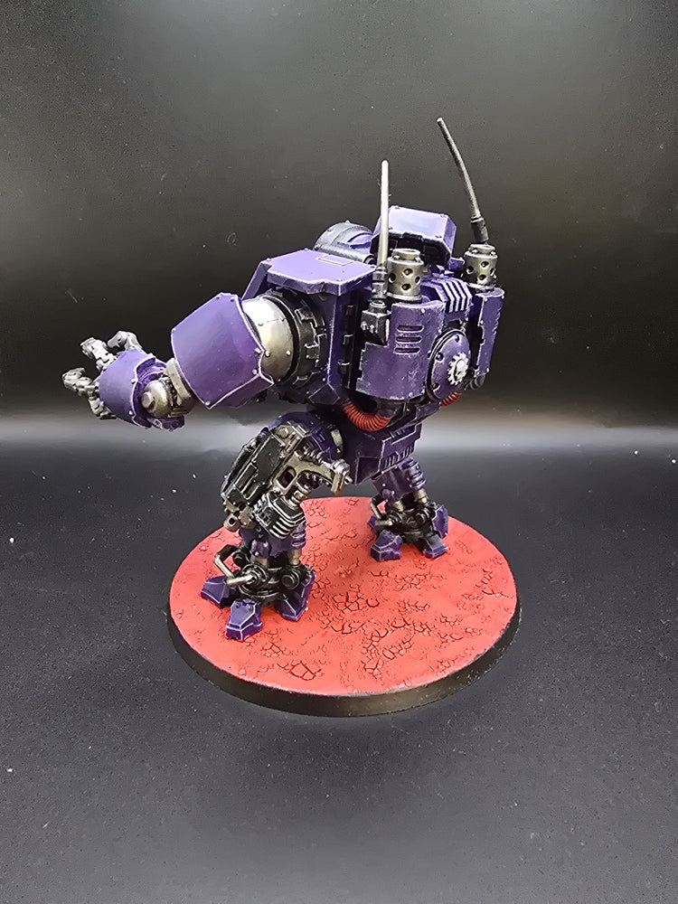 UM 669 Space Marines Primaris Invictor Tactical Warsuit