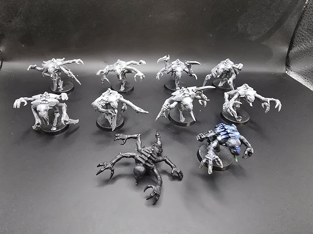 UM 1272 Tyranids Genestealers