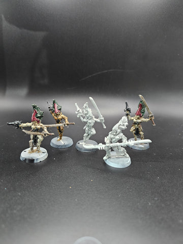 UM 140 Aeldari Howling Banshees - Pewter