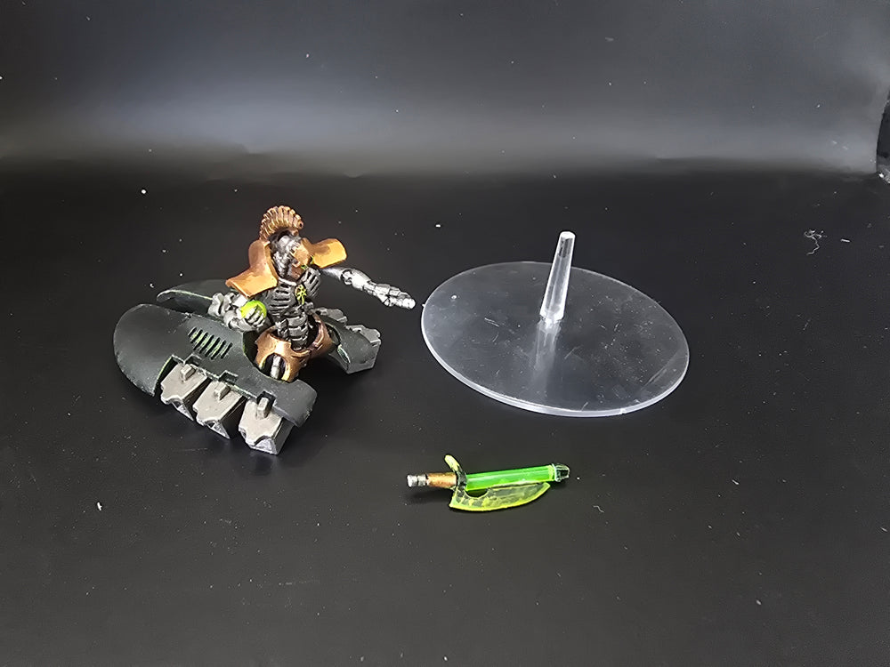 UM 1775 Necrons lokhust destroyer - pewter