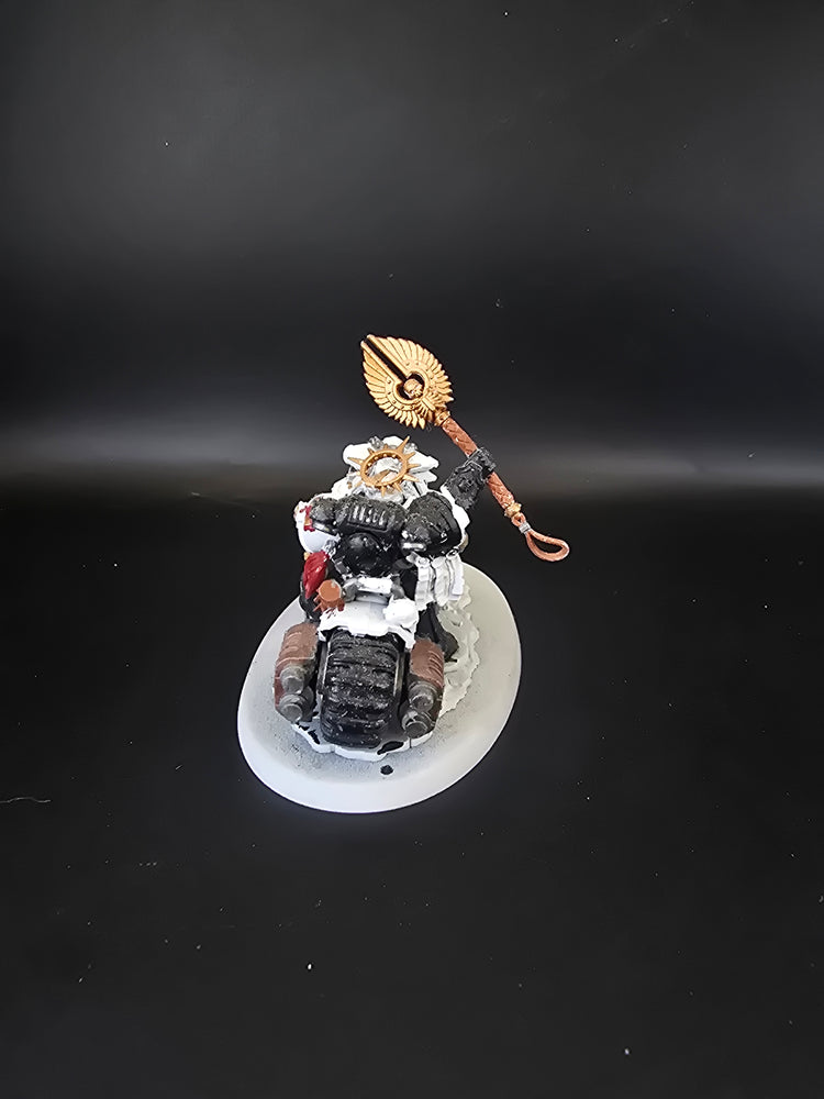 UM 1011 Space Marines Primaris Chaplain On Bike