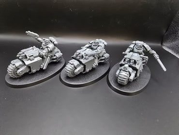 UM 692 Space Marines Outriders