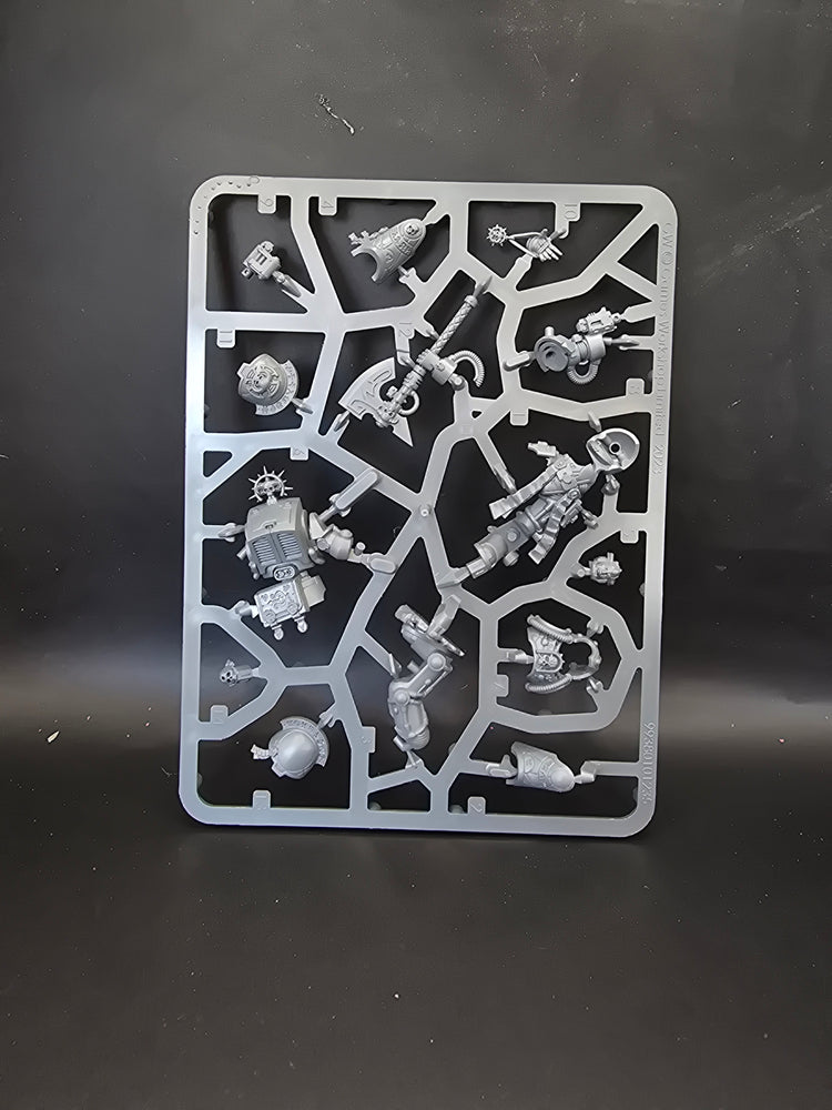 UM 1635 Space Marines Librarian In Terminator Armour