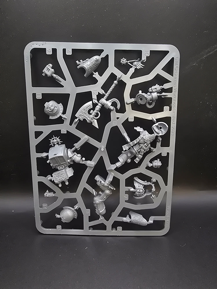 UM 713 Space Marines Librarian In Terminator Armour