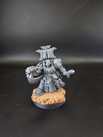 UM 1034 Space Marines Librarian In Terminator Armour