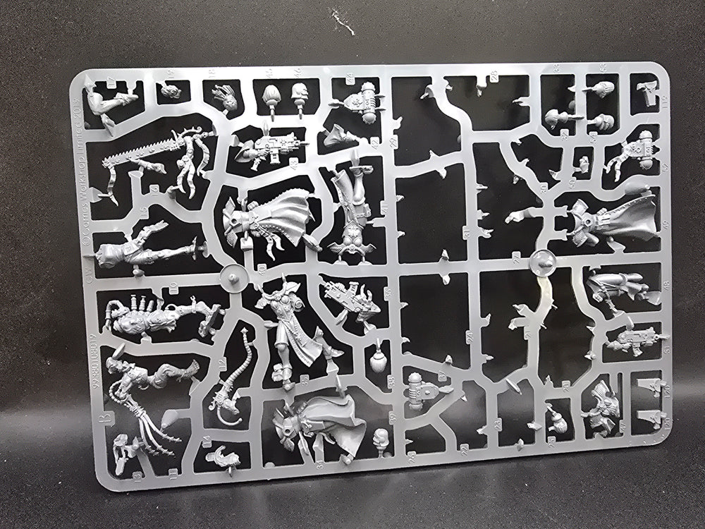 UM 1223 Adepta Sororitas Battle Sisters Squad