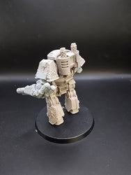 UM 671 Adeptus Astartes Contemptor Dreadnought