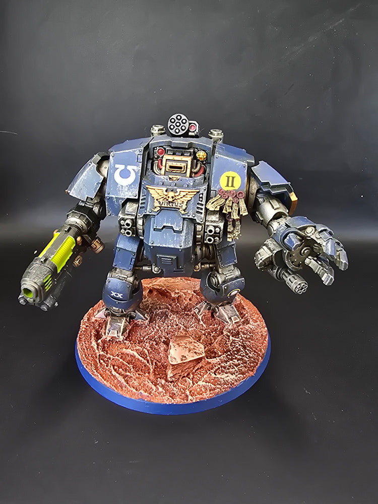 UM 1617 Space Marines Primaris Redemptor Dreadnought
