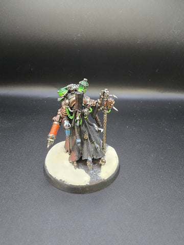 UM 213 Adeptus Mechanicus Tech-Priest Dominus