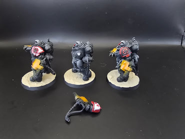 UM 1013 Space Marines Primaris Aggressors
