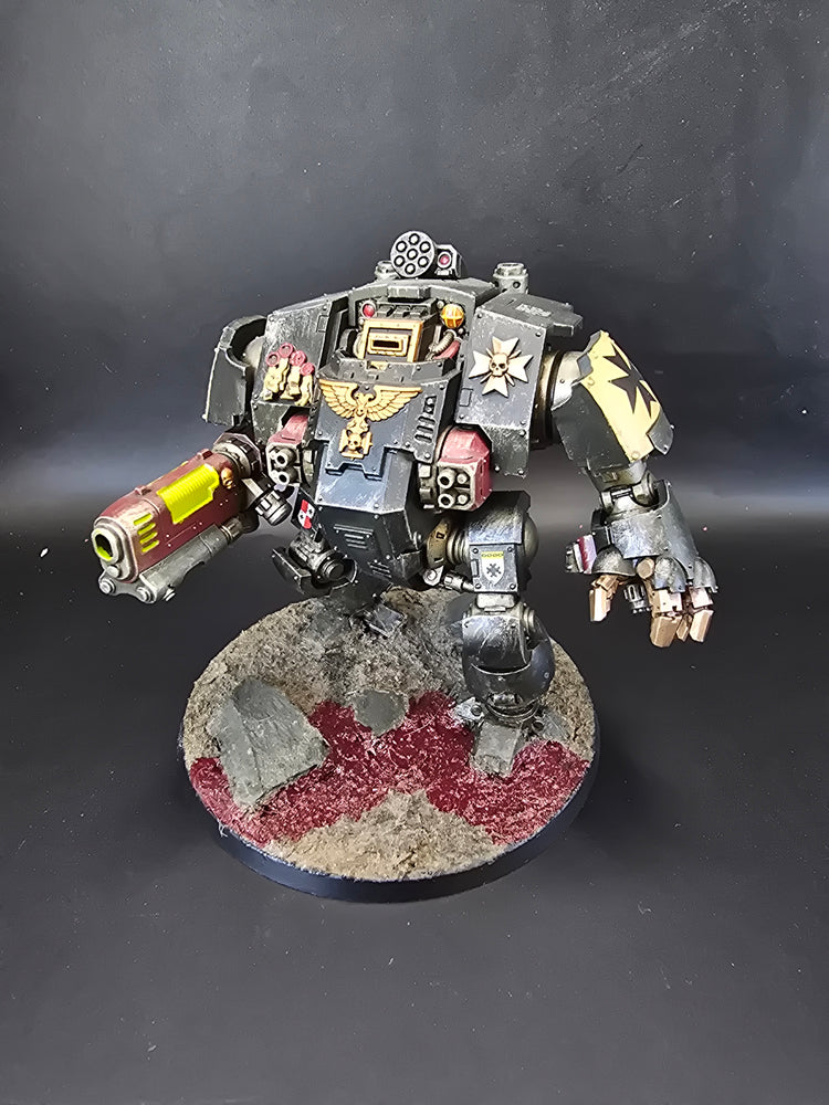 UM 1622 Space Marines Primaris Redemptor Dreadnought