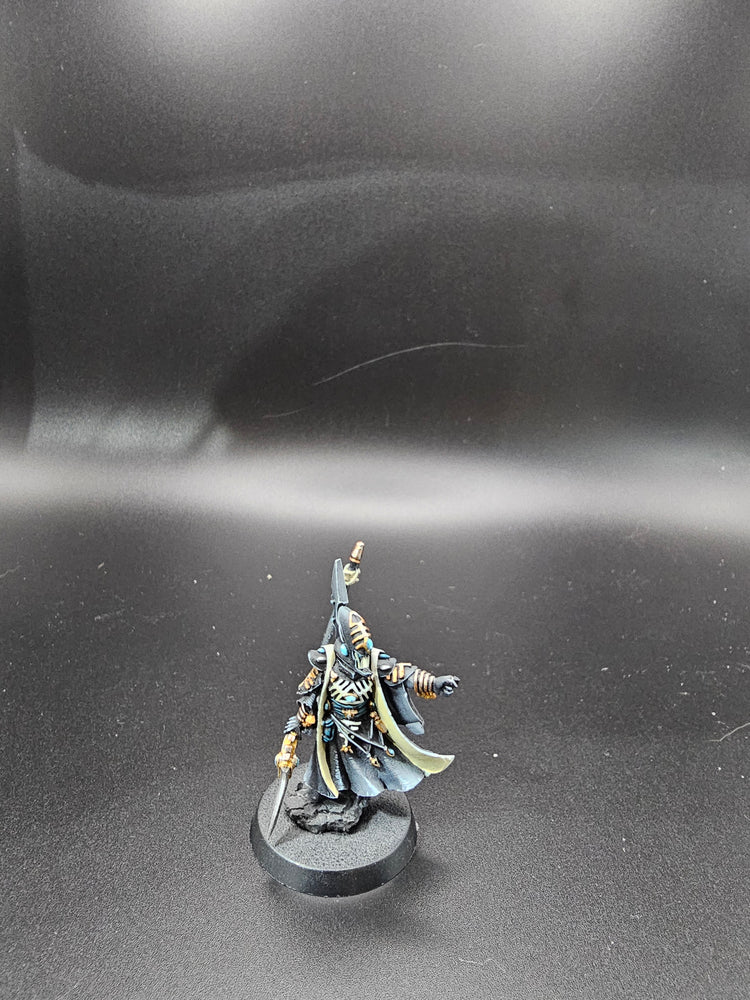 UM 128 Aeldari Farseer - Pewter