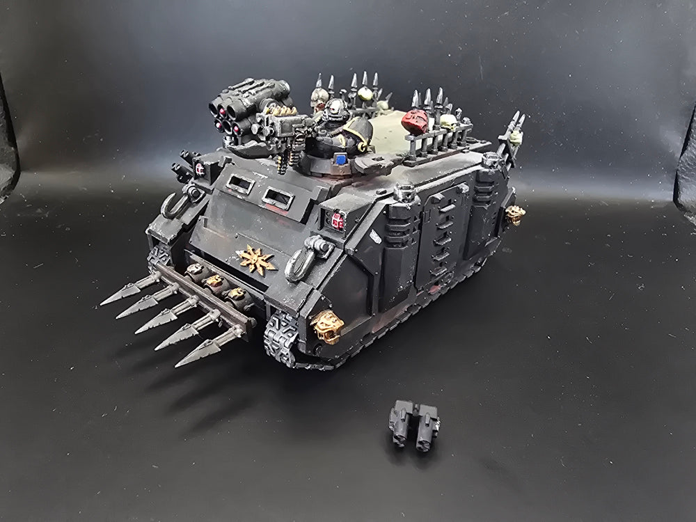 UM 1608 Chaos Space Marines chaos rhino